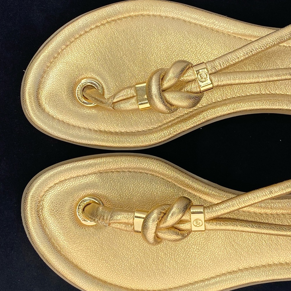 Beautiful MK gold Sandals - Picture 9 of 11